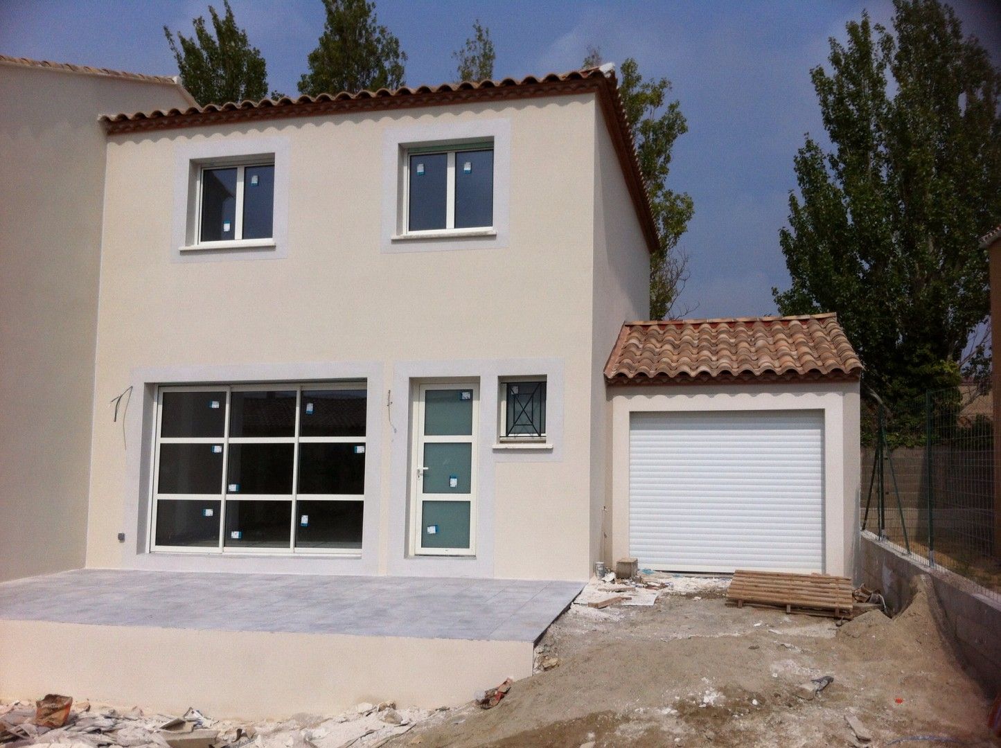 Réalisation de menuiseries Kaobaie dans une villa